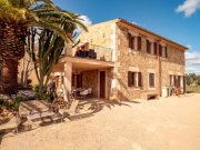 Campos Finca mit alter Mühle und 3 separaten Wohneinheiten 5 Minuten vom Strand Haus kaufen