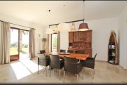 Portocolom Mediterrane Signature-Finca mit 100 m² Resort-Pool, Meerblick und absoluter Privatsphäre nahe Porto Colom Haus kaufen