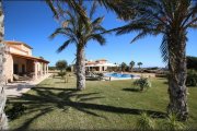 Portocolom Mediterrane Signature-Finca mit 100 m² Resort-Pool, Meerblick und absoluter Privatsphäre nahe Porto Colom Haus kaufen