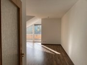 Zwickau Attraktive, zentrumsnahe 3R.-Whg. mit großer Dachterrasse u. Stellpl.! Leerstehend Wohnung kaufen