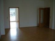 Zwickau Vermietete 2-Raumwhg. in zentrumsnaher Lage! Großer Südbalkon, EBK, Tageslichtbad u. Stpl.! Wohnung kaufen