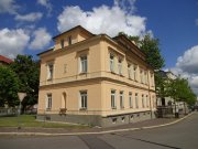 Zwickau Vermietete 2-Raumwohnung mit kleiner EBK und Stpl. in Stadtvilla! Zentrumsnah; Nähe Schwanenteich! Wohnung kaufen