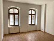 Zwickau Schöne 2-Raum-Wohnung im EG mit Laminat/Fliesen und Balkon! Vermietet! Wohnung kaufen
