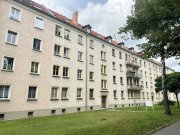 Zwickau Vermietete 3-Raumwohnung mit Balkon, Tageslichtbad u. Stellpl. in Zwickau! Wohnung kaufen