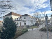 Zwickau Ehem. MVZ, 42 Stellpl., unvermietet, Denkmalschutz, Sanierungsbedarf Gewerbe kaufen