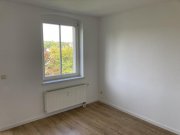 Zwickau Investieren in Marienthal: Vermietete Wohnung mit Balkon, Tageslichtküche & Stellplatz Wohnung kaufen