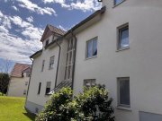 Wilkau-Haßlau Charmante 3R-DG-Whg. mit Balkon + Stellplatz, Tageslicht-Küche u. -Bad sowie Gäste-WC, vermietet! Wohnung kaufen