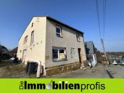 Treuen Treuen/Auerbach: Einfamilienhaus mit Garten Haus kaufen