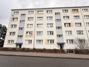 Glauchau 2-Raumwhg. mit Stellpl., 2 Garagen, EBK & Balkon in gepflegter Wohnanlage in Glauchau! Wohnung kaufen