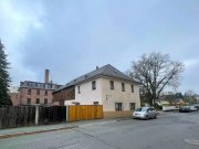 Oelsnitz/Vogtland Älteres Einfamilienhaus mit Wohnmobilstellplatz/ Garage in Oelsnitz Haus kaufen