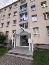 Chemnitz Gemütliche und vermietete 3-Zimmer mit Laminat, Balkon, Stellplatz und Wannenbad in ruhiger Lage! Wohnung kaufen