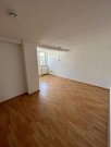 Chemnitz Großzügige und vermietete 2-Zi. mit Laminat, Balkon, EBK und Wanne in zentraler Lage Wohnung kaufen
