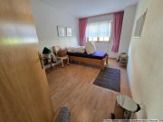 Hohenstein-Ernstthal Gemütliche 2-Raum-Wohnung mit Balkon, Einbauküche und Blick ins Grüne Wohnung kaufen