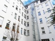 Berlin Attraktive 3,5-Zimmer Altbauwohnung 
mit offener Wohnküche und Balkon 
-Friedrichshain- Wohnung kaufen