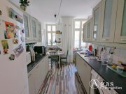Berlin Gut vermietete 3-Zimmer-Altbauwohnung im Mierendorff-Kiez in Charlottenburg Wohnung kaufen