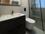 Berlin Bezugsfreie Wohnung mit Balkon
in ruhiger Lage nahe Winterfeldtplatz Wohnung kaufen