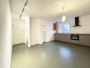 Berlin Bezugsfreie Wohnung mit Balkon
in ruhiger Lage nahe Winterfeldtplatz Wohnung kaufen