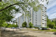 Berlin 3-Raumwohnung mit großem, verglastem Balkon Wohnung kaufen