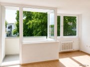 Berlin bezugsfreies Apartment im Grünen, mit S/W-Balkon und Garage Wohnung kaufen