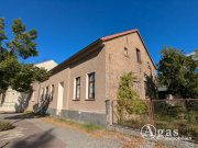 Biesenthal Schmuckstück im Dornröschenschlaf: Einfamilienhaus mit Einliegerwohnung + Nebengelass in Biesenthal Haus kaufen