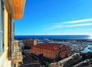 Sanremo large apartment with high ceilings and murals, with a beautiful view of the sea Wohnung kaufen