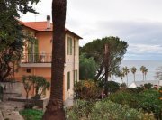 Sanremo VILLA DA RISTRUTTURARE VICINO AL MARE CON GRANDE GIARDINO Haus kaufen