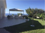 Sanremo VILLA DI 2005 CON PISCINA E GIARDINO Haus kaufen