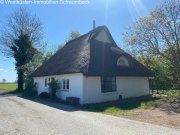 Nordermeldorf Charmante Reetkate in Nordseenähe - in fast Alleinlage! Haus kaufen