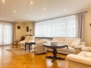 Heide Attraktives Walmdachhaus mit Wintergarten, Balkon und eingewachsenem Grundstück in Heide-Ost Haus kaufen