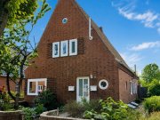 Heide Zweifamilienhaus in ruhiger, zentraler Wohnlage in Heide zu verkaufen Haus kaufen