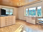 Nordhastedt Ein geräumiges Wohnhaus mit 3 Wohneinheiten und vielen Möglichkeiten in Nordhastedt zu verkaufen Haus kaufen