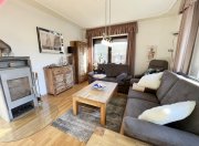 Wittmund Saniertes Haus mit EBK, Photovoltaikanlage und 2 Garagen! Haus kaufen