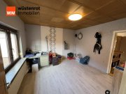 Aurich -Reserviert-
Einfamilienhaus in Aurich/ Brockzetel mit großem Grundstück und Platz für Gestaltungsmöglichkeiten Haus kaufen