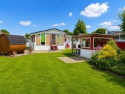 Südbrookmerland Möbliertes Ferienhaus mit Boot und Fass-Sauna am Wasser! Haus kaufen