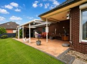 Emden Familienfreundlich & seniorengerecht: Großzügiges Haus mit Garten und 2 Garagen Haus kaufen