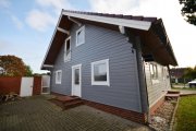 Westoverledingen * Holzhaus mit frischem Anstrich in Völlenerfehn * Haus kaufen