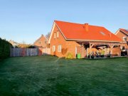 Westoverledingen "Zweifamilienhaus mit absehbarer Vollverfügbarkeit – starke Kapitalanlage Haus kaufen