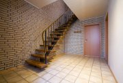 Rhauderfehn Kapitalanlage mit Potenzial: Dreiparteienhaus in gefragter Lage von Holte! Haus kaufen