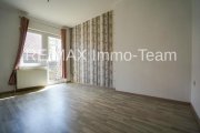 Rhauderfehn Kapitalanlage mit Potenzial: Dreiparteienhaus in gefragter Lage von Holte! Haus kaufen