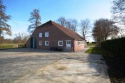 Weener * Gelegenheit, ca. 6 Hektar Grünland und ein saniert Hof mit viel Potenzial * Haus kaufen