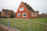 Weener *neuwertiges Badezimmer *großes Grundstück *gute Bausubstanz *Garage *Nebengebäude *Top Lage Haus kaufen