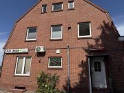 Weener " Büttenwarder-Gefühl inklusive: Traditionskneipe mit modernisiertem Saalbetrieb " Gewerbe kaufen