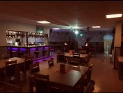 Weener " Büttenwarder-Gefühl inklusive: Traditionskneipe mit modernisiertem Saalbetrieb " Gewerbe kaufen