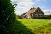 Ostrhauderfehn Ein Paradies für Pferdeliebhaber 
Einfamilienhaus mit ca. 12.645 m² Grundstück in Idafehn! Haus kaufen