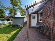 Jemgum Kreatives Wohnen: Charmantes Einfamilienhaus mit Atelier, Werkstatt und angenehmer Atmosphäre in Jemgum Gewerbe kaufen