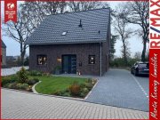 Surwold *Ihr neues Zuhause wartet – ein modernes Einfamilienhaus, bereit für ein gemütliches Weihnachtsfest!* Haus kaufen