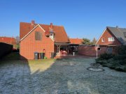 Börger Substanz statt Show. Platz statt Kompromisse.
Gepflegtes EFH mit zwei Garagen & großem Grundstück. Haus kaufen