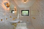 Schiffdorf Großes Einfamilienhaus mit zusätzlichem Anbau in Schiffdorf! Haus kaufen