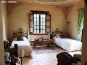 Marbella Villa im Zentrum von Marbella mit grossem Garten Haus kaufen