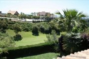 Marbella Ost hda-immo.eu: andalusische Stadthaus direkt am Golfplatz mit Meerblick in Marbella Ost Haus kaufen